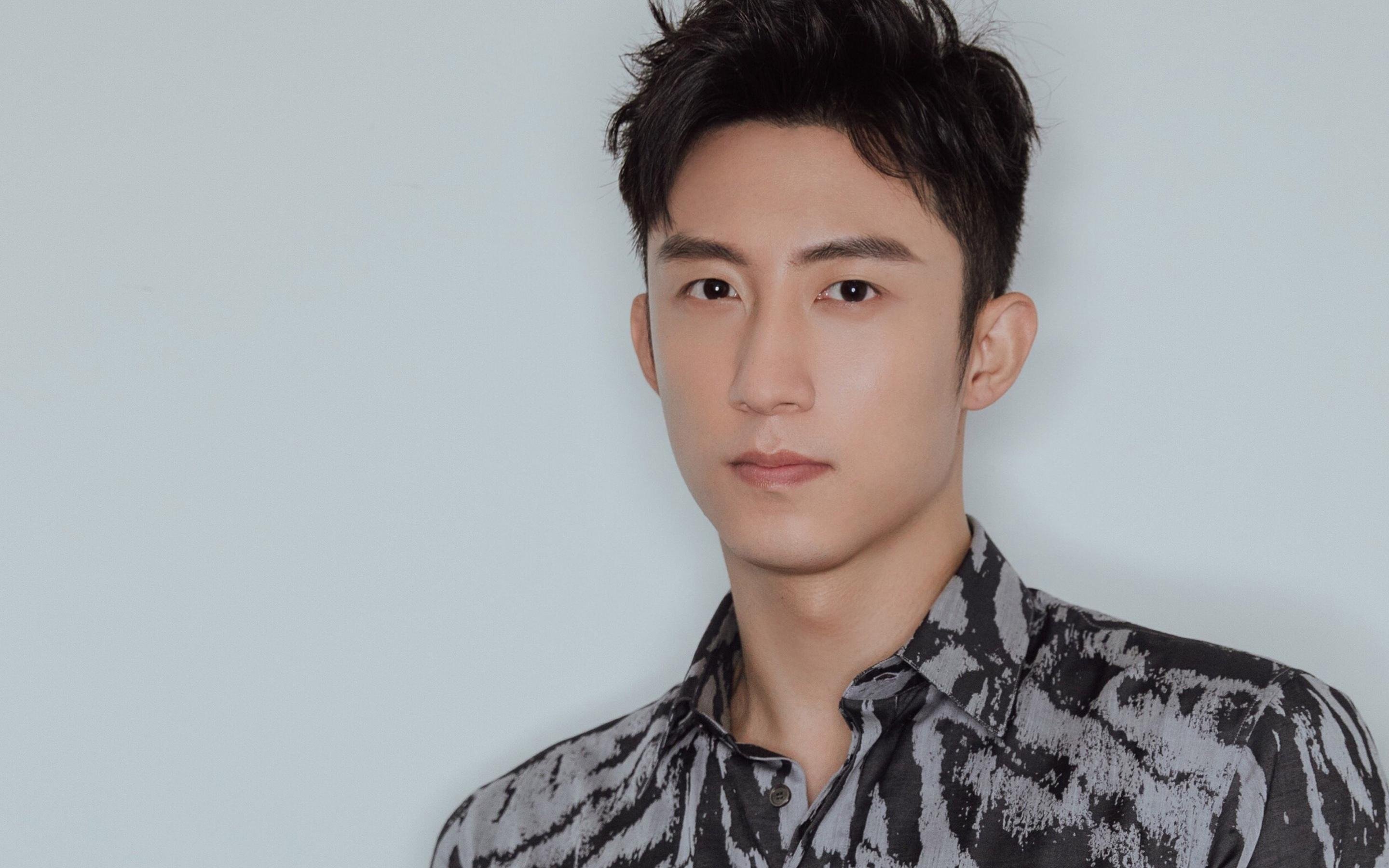 开云入口-家庭支持：车手家庭背后的故事和牺牲